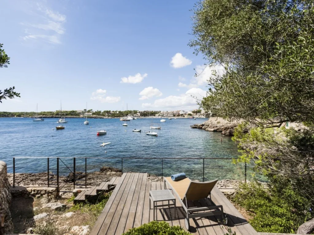 Mediterranean coastline near Villa El Ancla luxury villa in Portopetro Mallorca