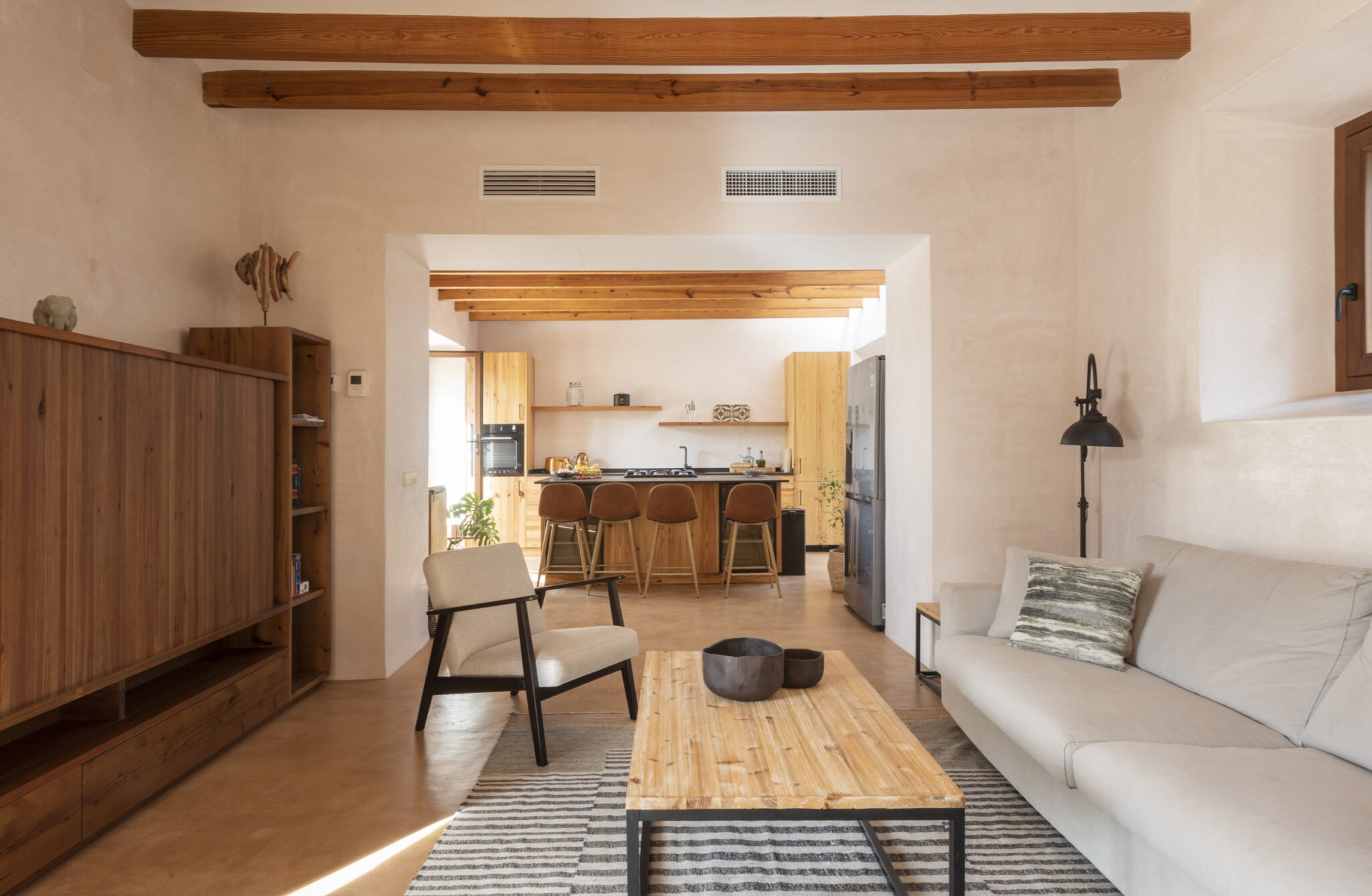 ca-na-nela-villa-biniaraix-mallorca-living-room