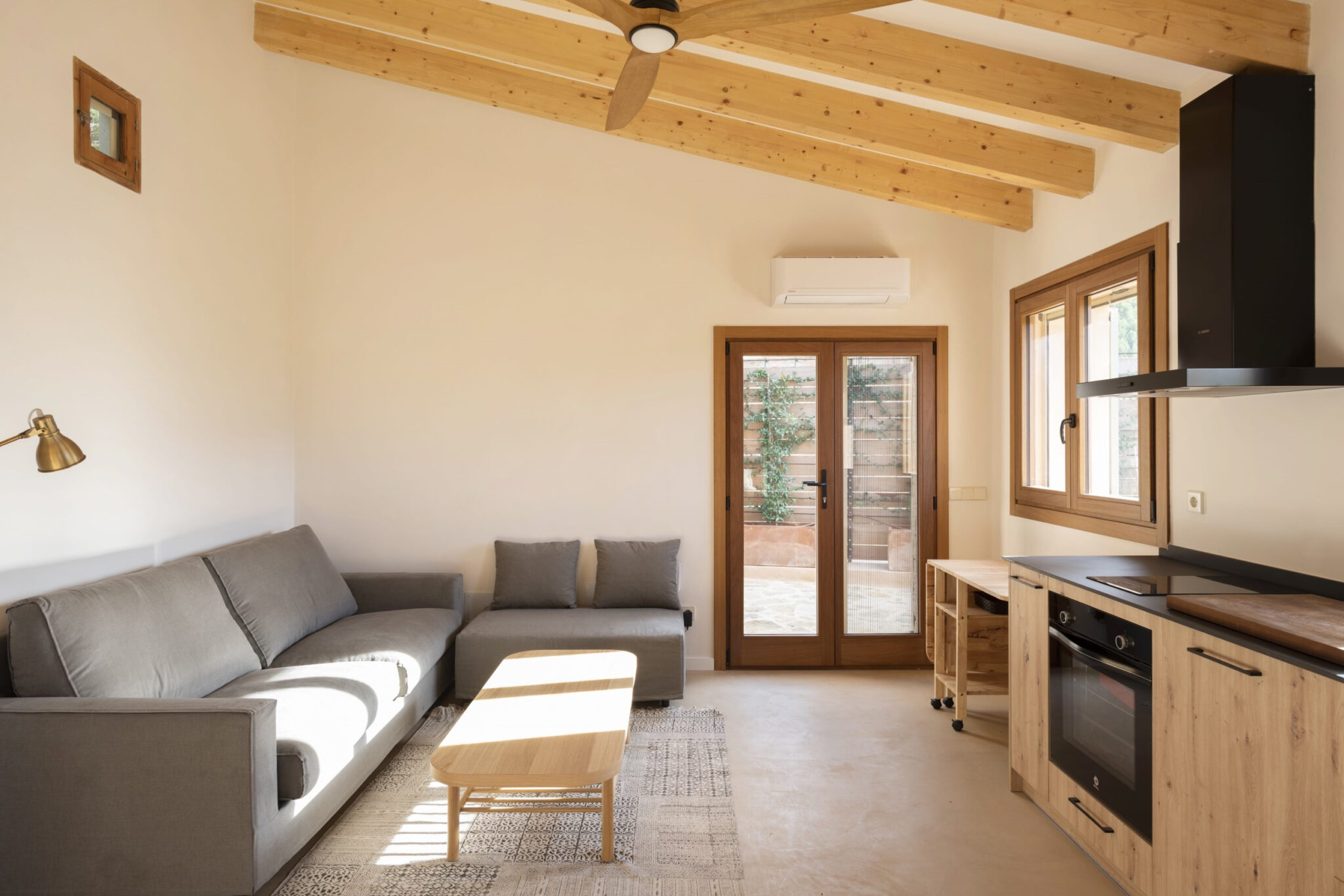 ca-na-nela-villa-biniaraix-separate-guest-house