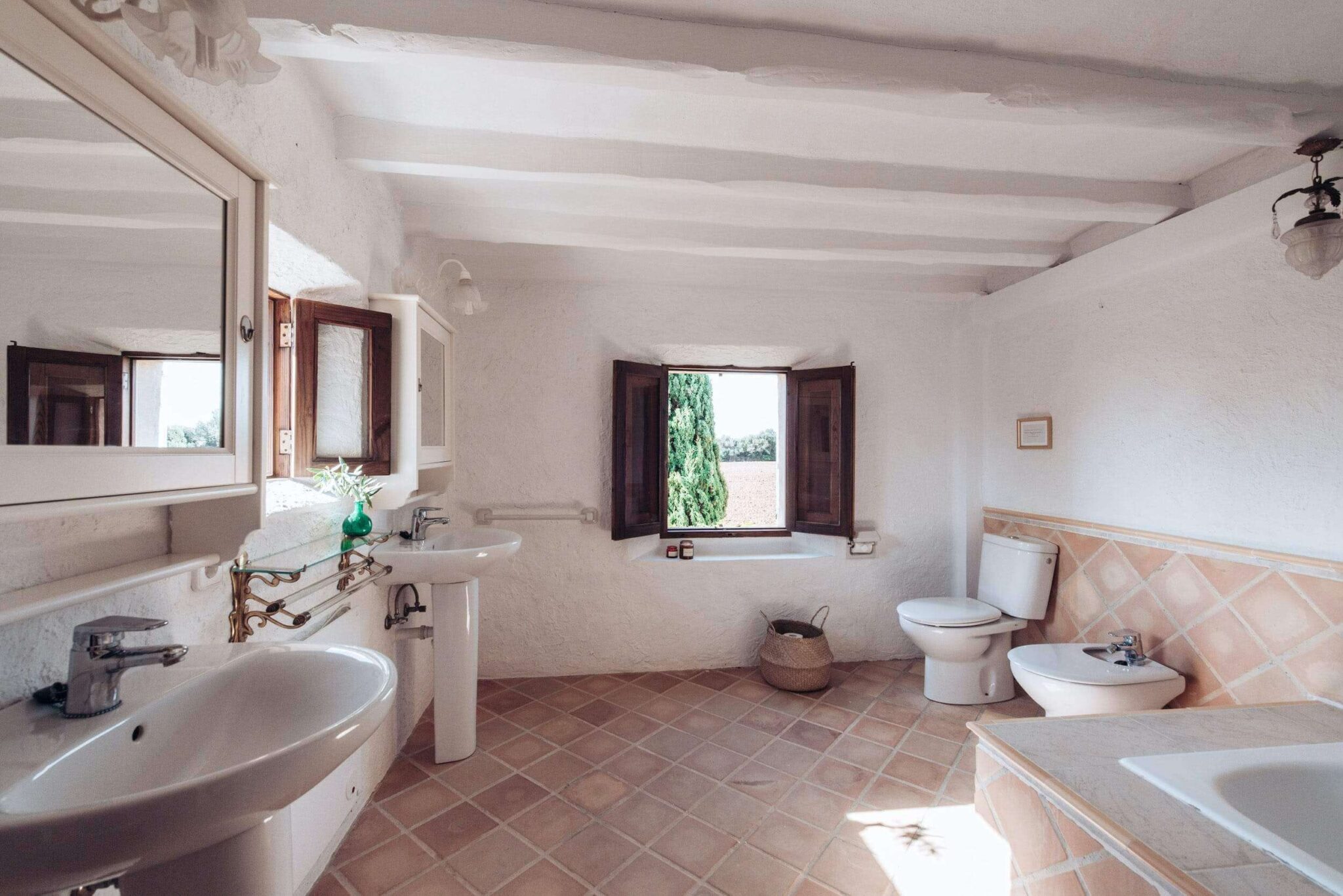 can-clementine-felanitx-mallorca-bathroom