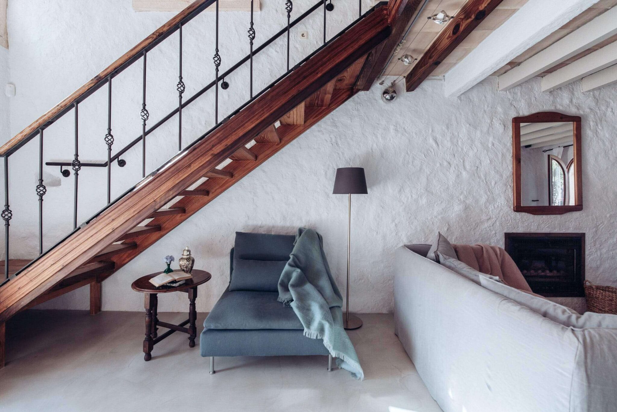 can-clementine-felanitx-mallorca-finca-living-room-interior