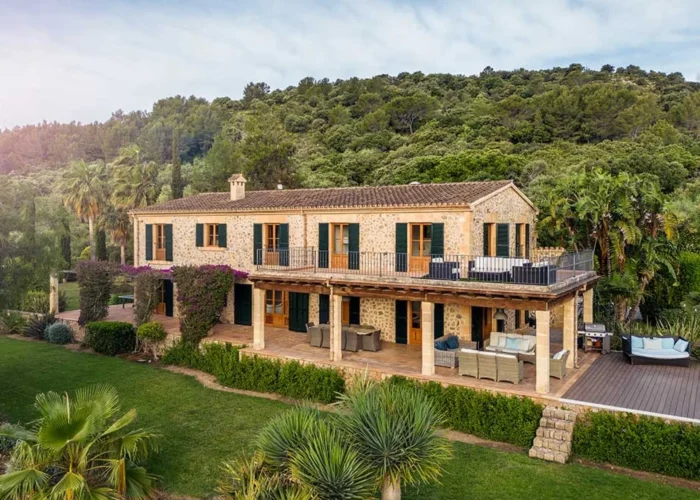 1ccd2a5f-8b89-45d4-a35c-0086f8533313-large