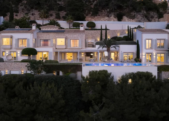 4-luxury-holiday-villa-puerto-de-andratx-mallorca-villa-infinita-01