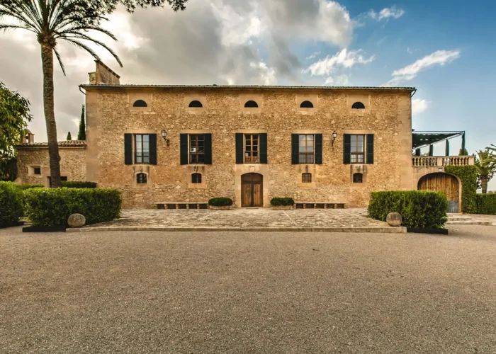finca-sa-torre-porreres-mallorca-traditional-stone-finca