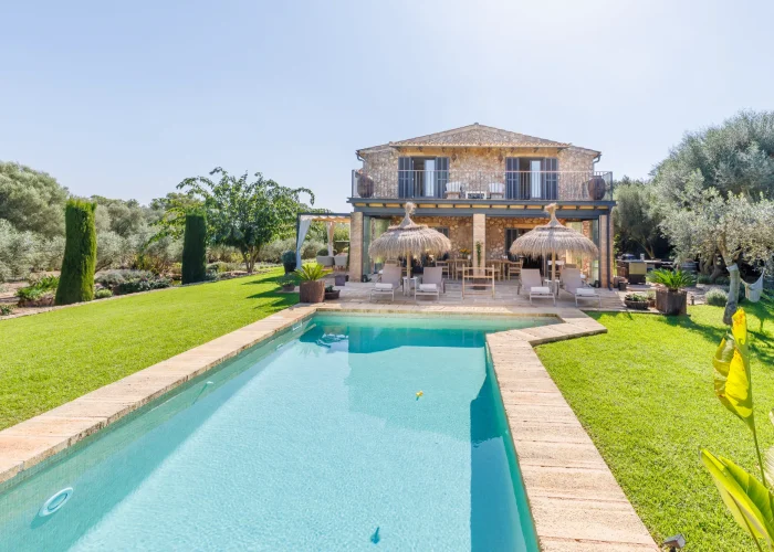 finca-ses-moreres-llubi-mallorca-luxury-finca-holiday-rental-exterior