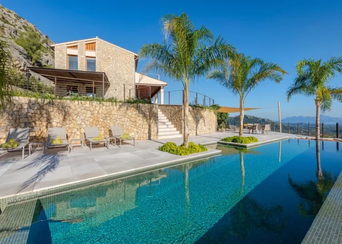 mitrana-pollenca-mallorca-villa-infinity-pool-sea-view-villa-exterior