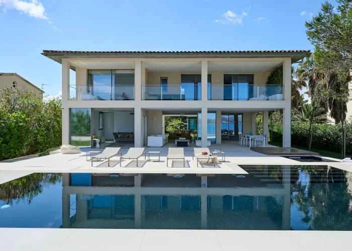 sa-marineta-villa-darya-front-exterior-sea-view-alcudia-mallorca