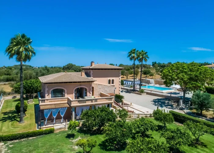 villa-es-boscarro-santa-margalida-mallorca-countryside-luxury-villa