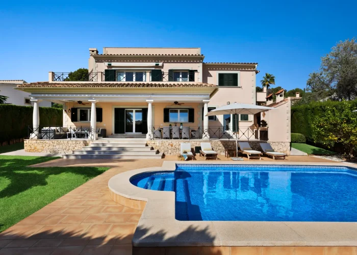 villa-milana-cas-catala-bendinat-mallorca-modern-villa-front-view