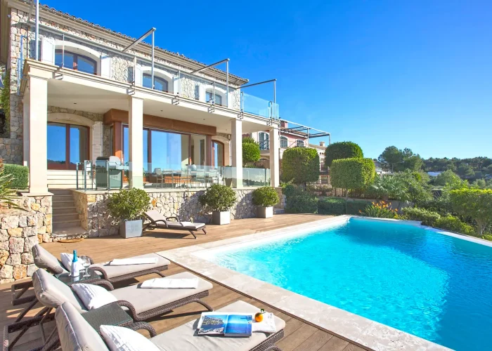 villa-sol-de-mallorca-luxury-holiday-villa-exterior